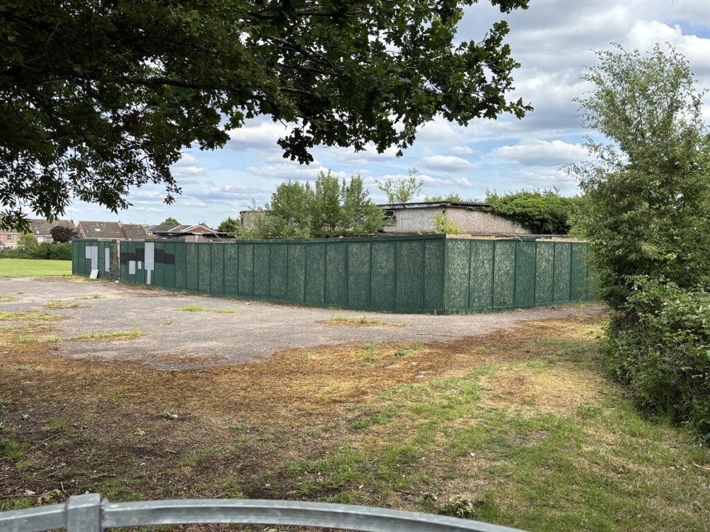 Bid to get asset of community value status for derelict Quinta Youth Club in Mays Lane Barnet