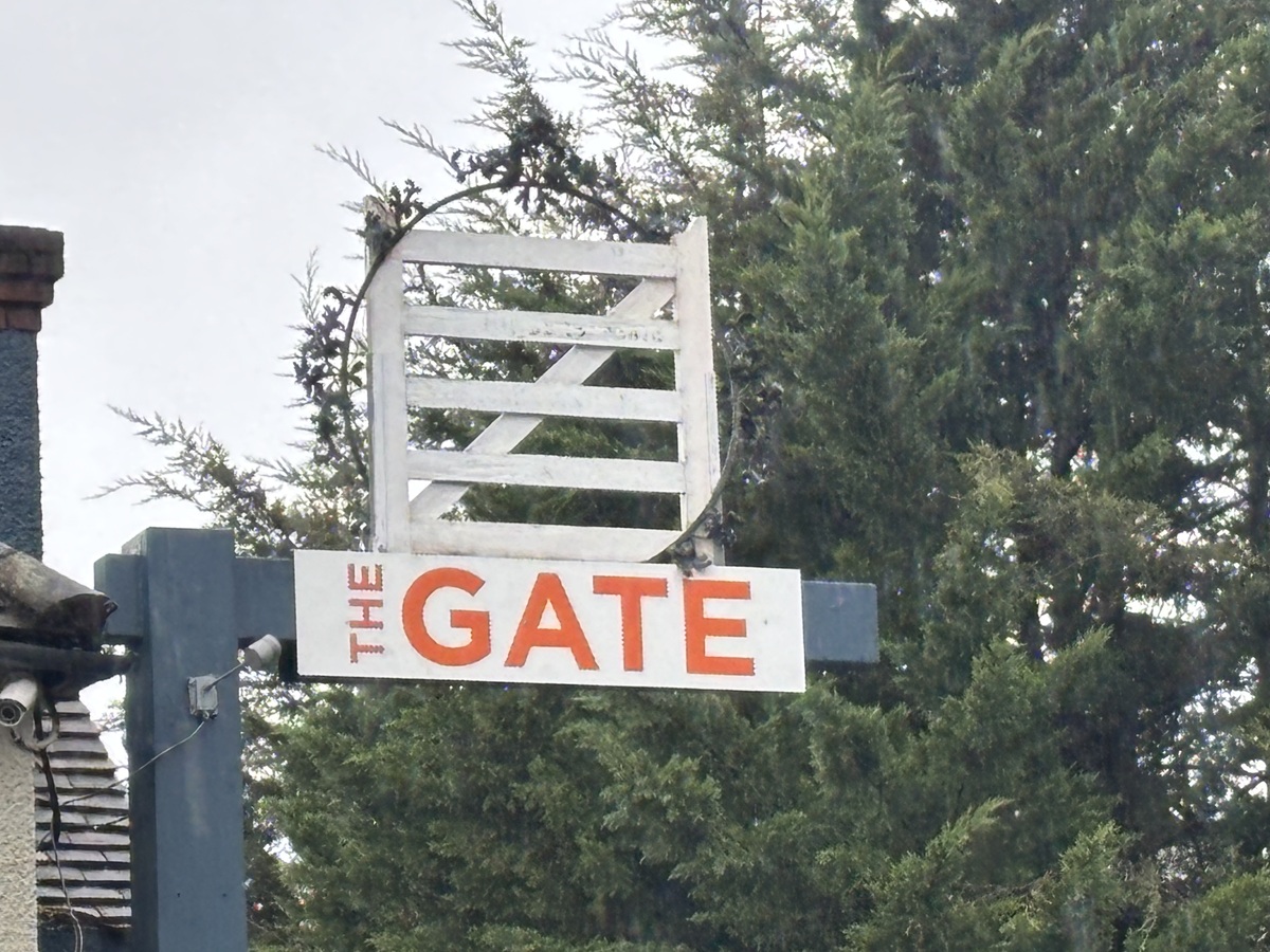Loss of pub motto from new signs at The Gate, Arkley, prompts memories ...